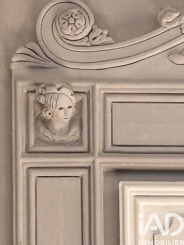 Maison - 229 m² - 7 pièces