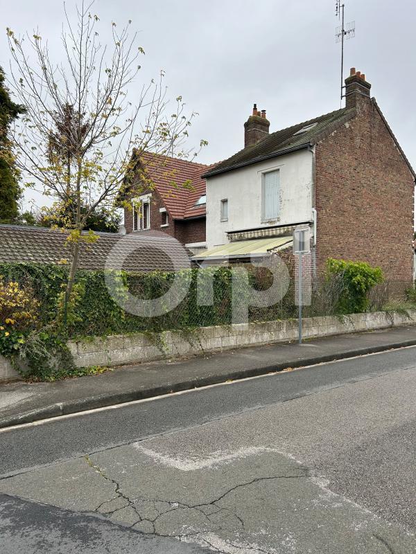 Maison - 74 m² - 5 pièces