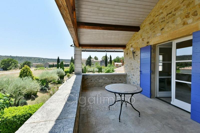 Maison en pierre - 273 m² - 10 pièces