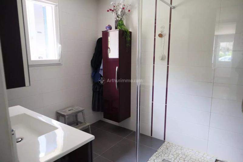 Maison - 274 m² - 6 pièces