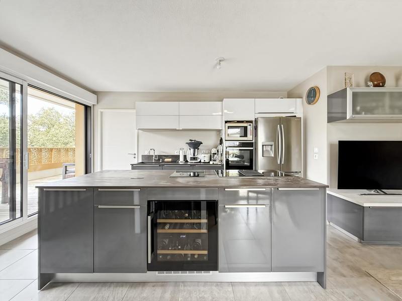 Appartement - 83 m² - 4 pièces