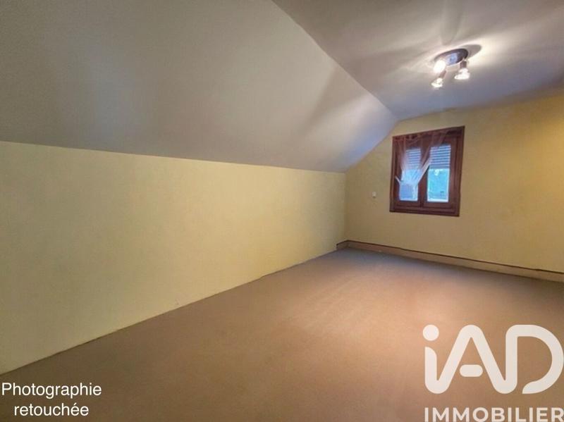 Maison - 99 m² - 9 pièces