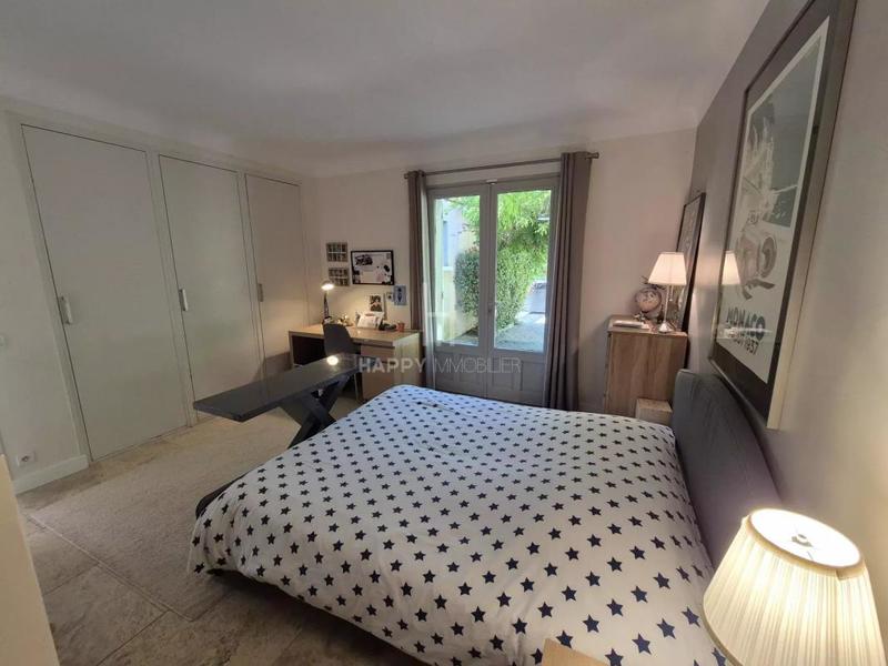 Maison - 195 m² - 6 pièces