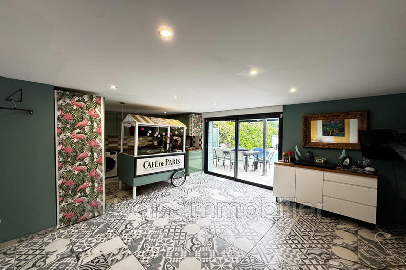 Maison - 200 m² - 8 pièces