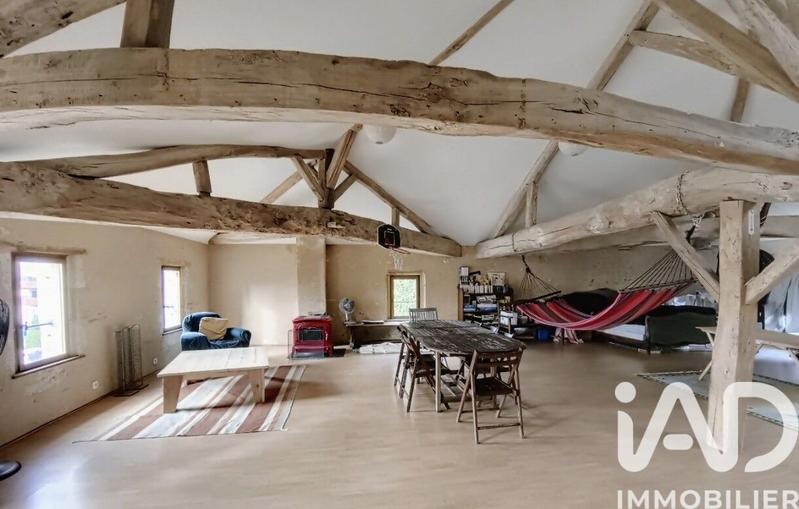 Maison - 284 m² - 6 pièces