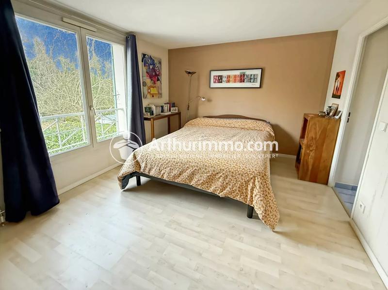 Maison - 158 m² - 7 pièces