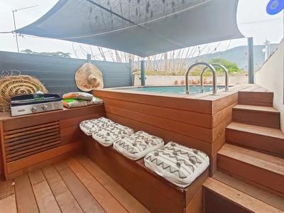 Maison - 90 m² - 3 pièces