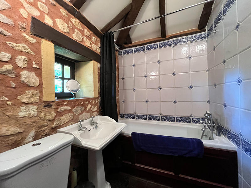 Maison - 210 m² - 7 pièces