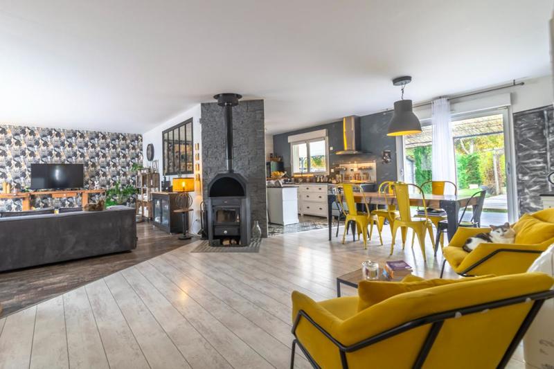 Maison - 151 m² - 6 pièces