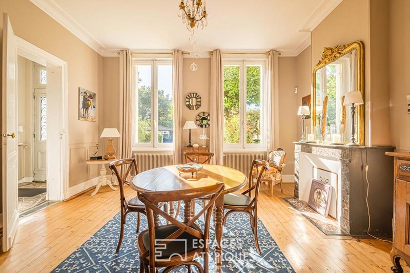 Maison de maîtres - 215 m² - 8 pièces