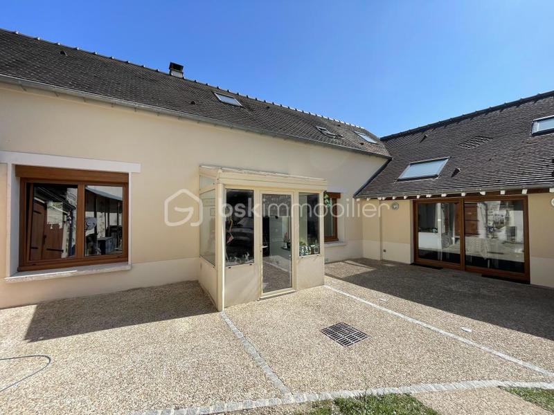 Maison - 122 m² - 5 pièces