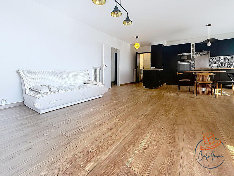 Appartement - 90 m² - 4 pièces