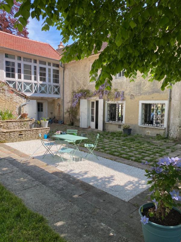 Maison - 198 m² - 8 pièces