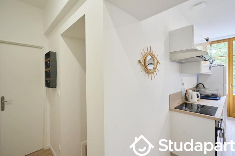 Chambre - 10 m² - 1 pièce