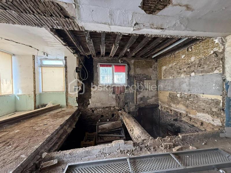 Maison - 80 m² - 6 pièces