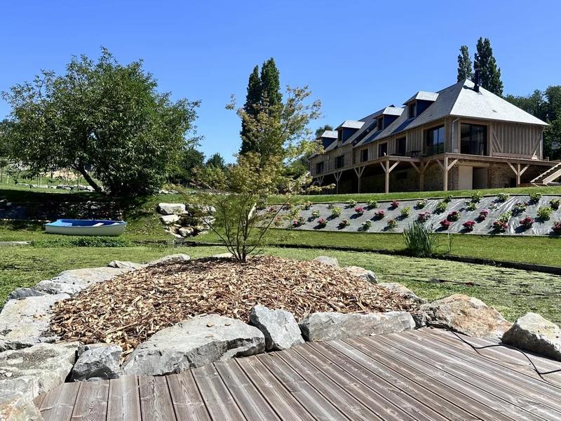 Propriété - 205 m² - 6 pièces