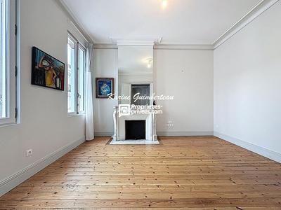 Propriété - 182 m² - 7 pièces
