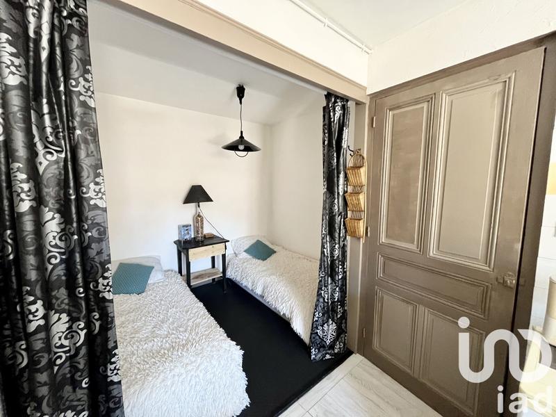 Maison - 250 m² - 5 pièces