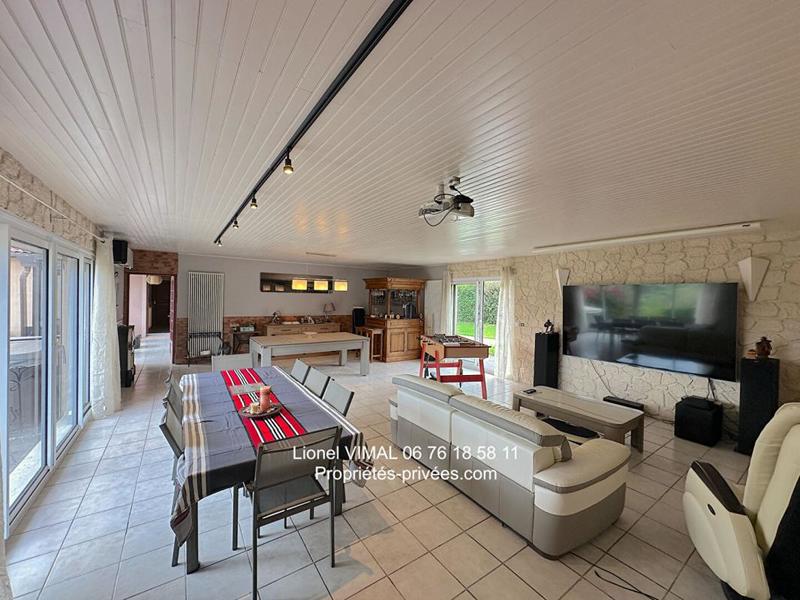 Maison - 258 m² - 8 pièces