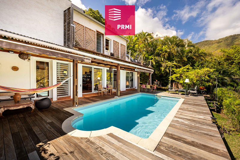 Maison - 107 m² - 5 pièces