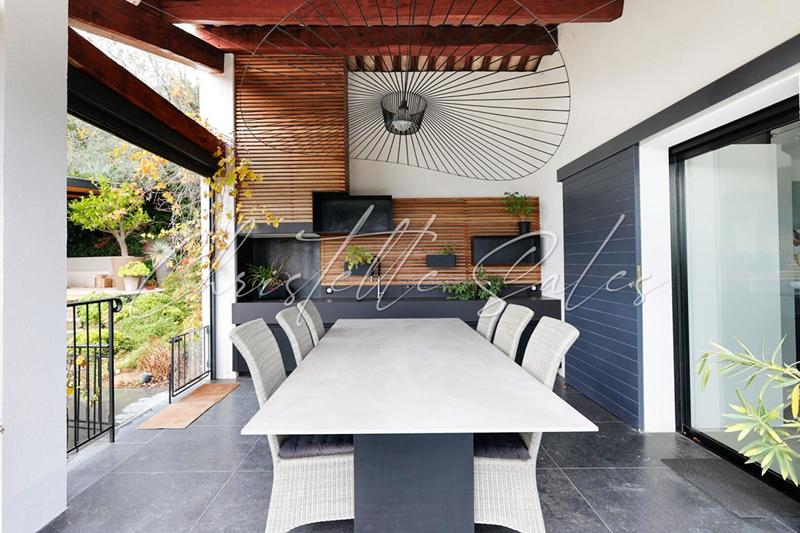 Villa - 400 m² - 10 pièces