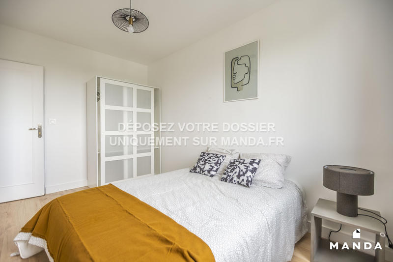 Chambre - 11 m² - 4 pièces