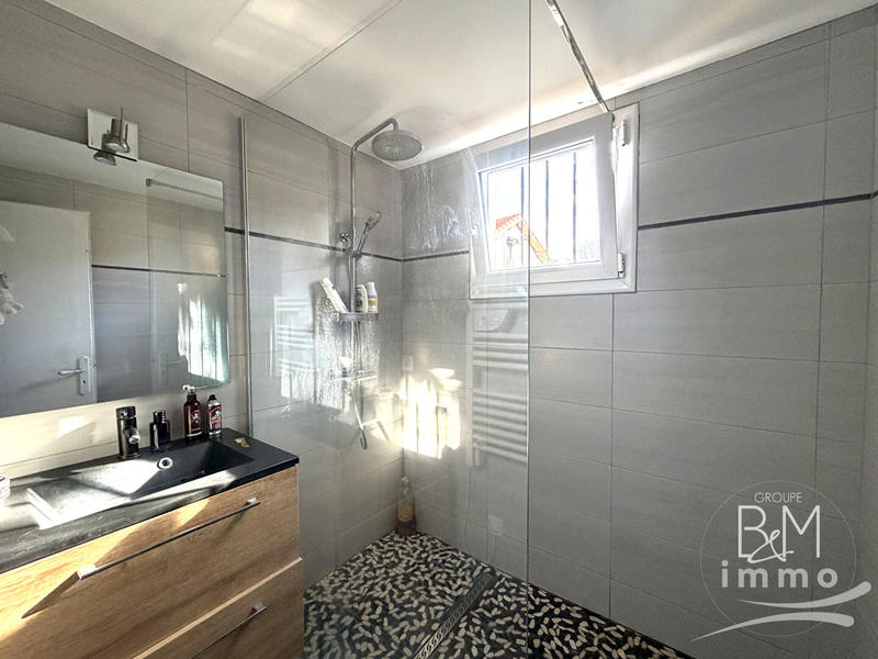 Appartement - 77 m² - 4 pièces