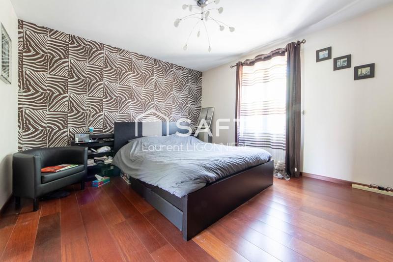 Maison - 180 m² - 7 pièces