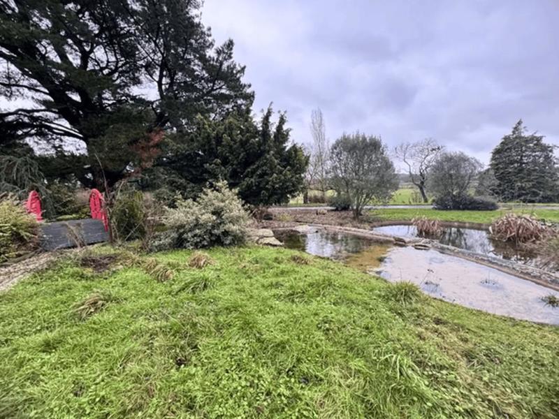 Maison - 309 m² - 10 pièces