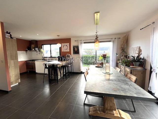 Maison - 108 m² - 5 pièces