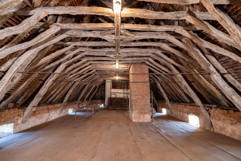 Château - 550 m² - 15 pièces