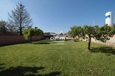 Maison - 209 m² - 8 pièces