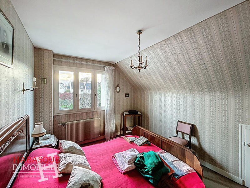 Maison - 99 m² - 5 pièces