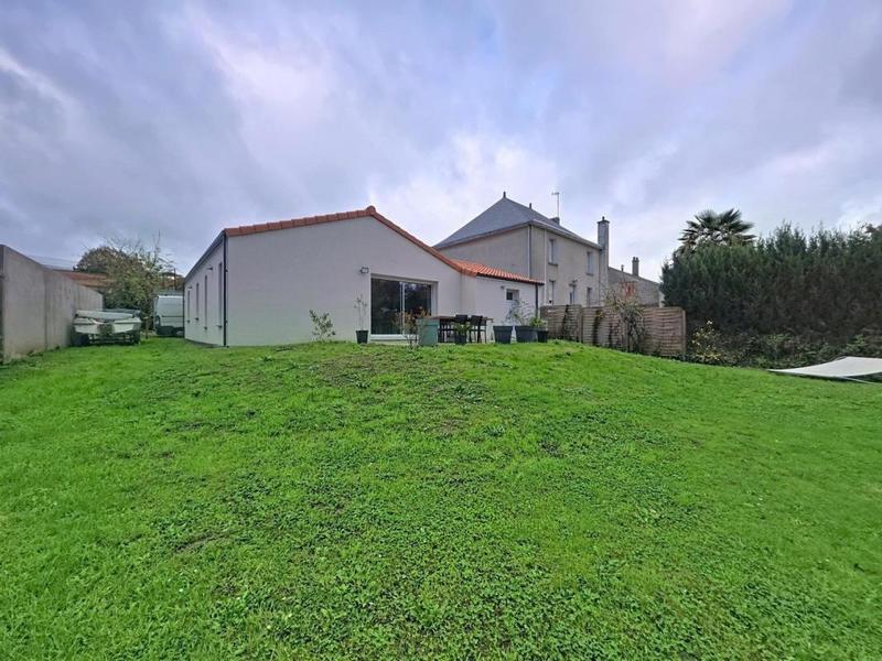 Maison - 89 m² - 5 pièces