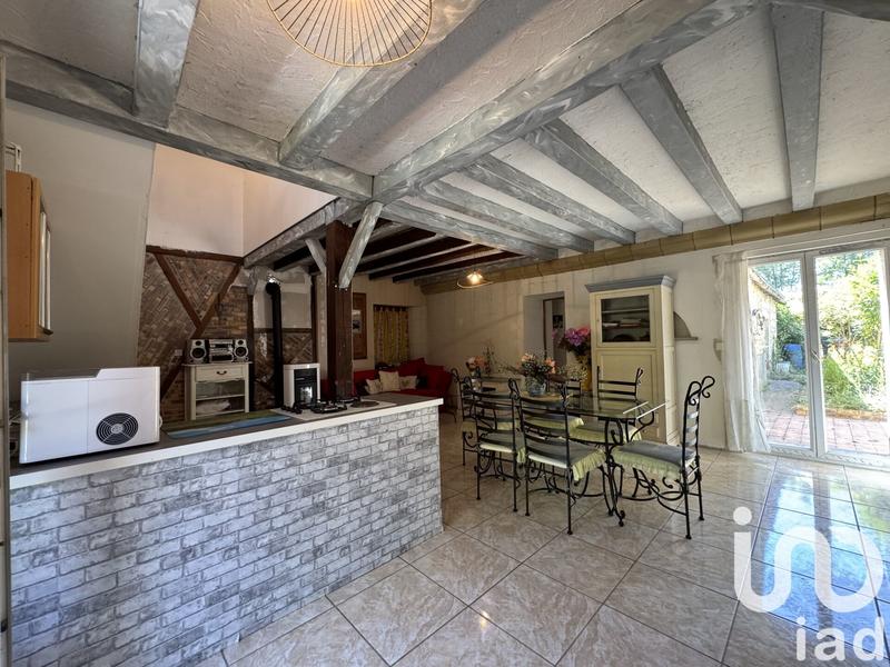 Maison - 203 m² - 9 pièces