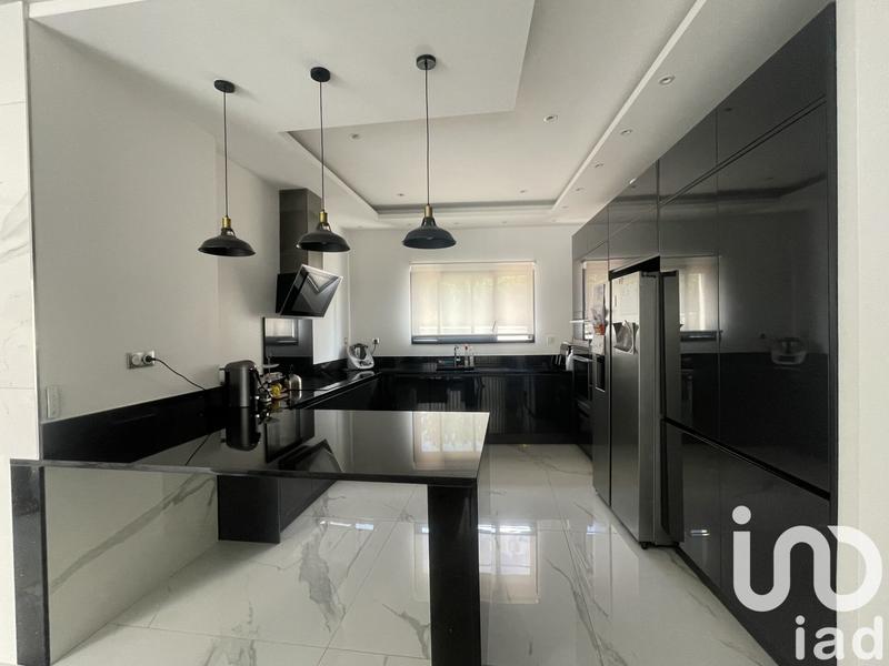 Maison de maîtres - 221 m² - 8 pièces