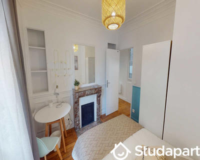 Chambre - 100 m² - 1 pièce