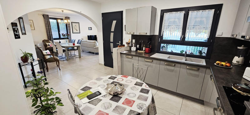 Maison - 97 m² - 5 pièces