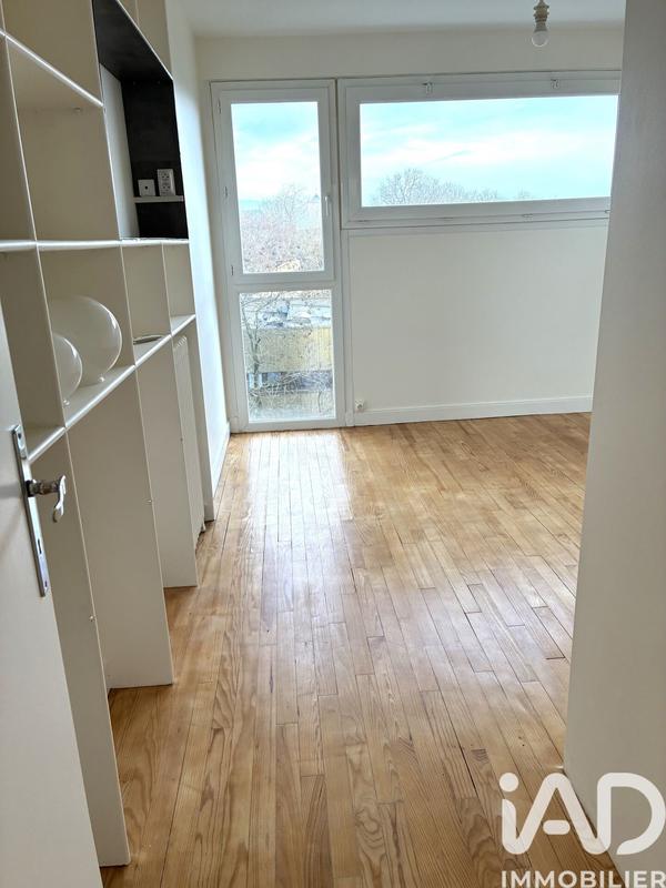 Appartement - 80 m² - 4 pièces