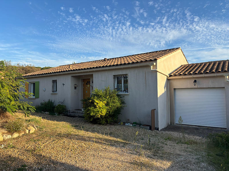 Maison - 99 m² - 4 pièces