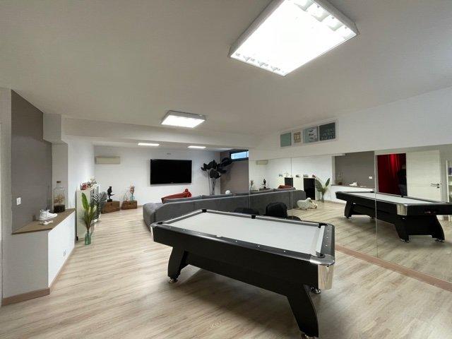 Maison d'architecte - 293 m² - 6 pièces