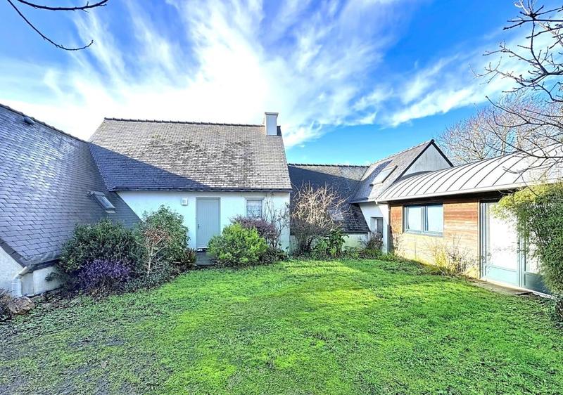 Maison - 163 m² - 8 pièces