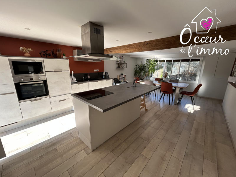 Maison traditionnelle - 118 m² - 5 pièces