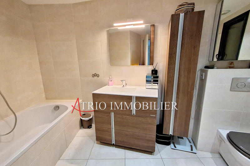 Maison - 90 m² - 3 pièces