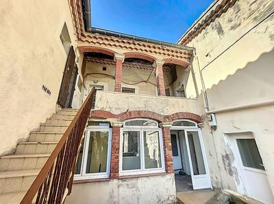 Immeuble - 470 m² - 19 pièces