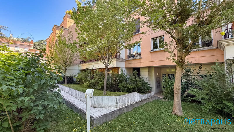 Appartement - 79 m² - 3 pièces