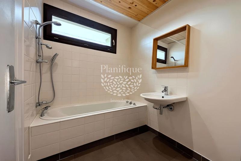 Appartement - 92 m² - 4 pièces