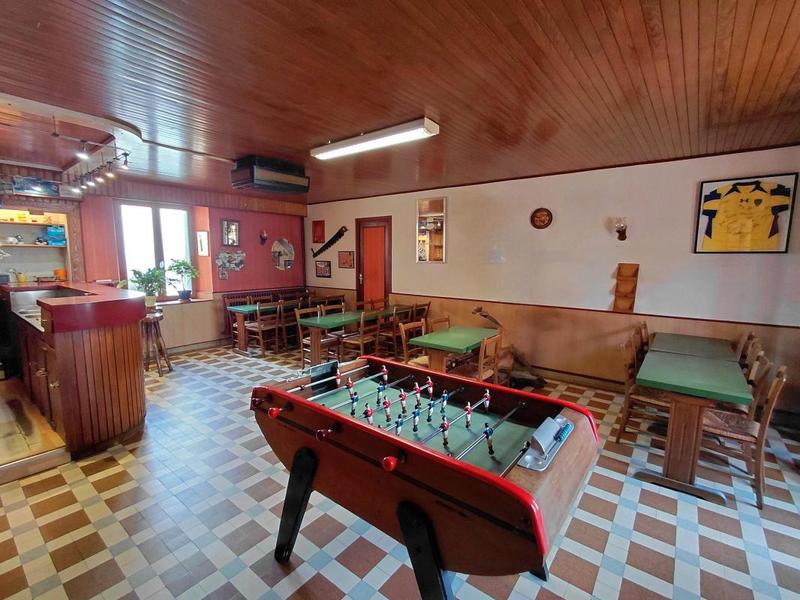 Maison - 250 m² - 10 pièces