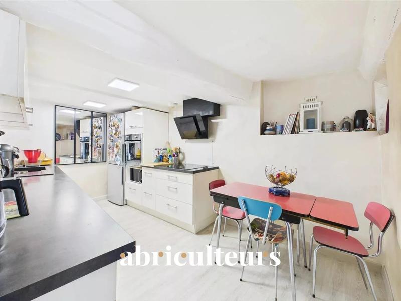 Maison de village - 94 m² - 5 pièces