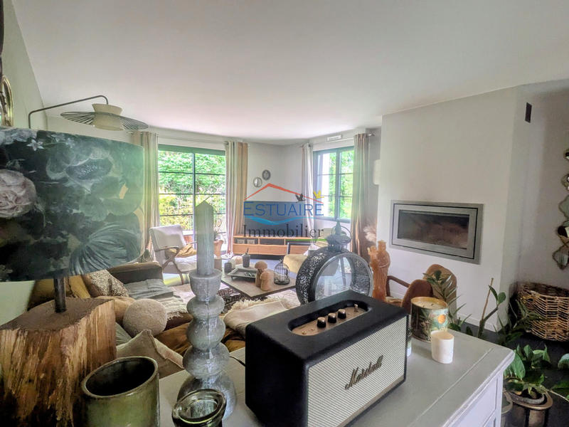 Maison traditionnelle - 190 m² - 8 pièces